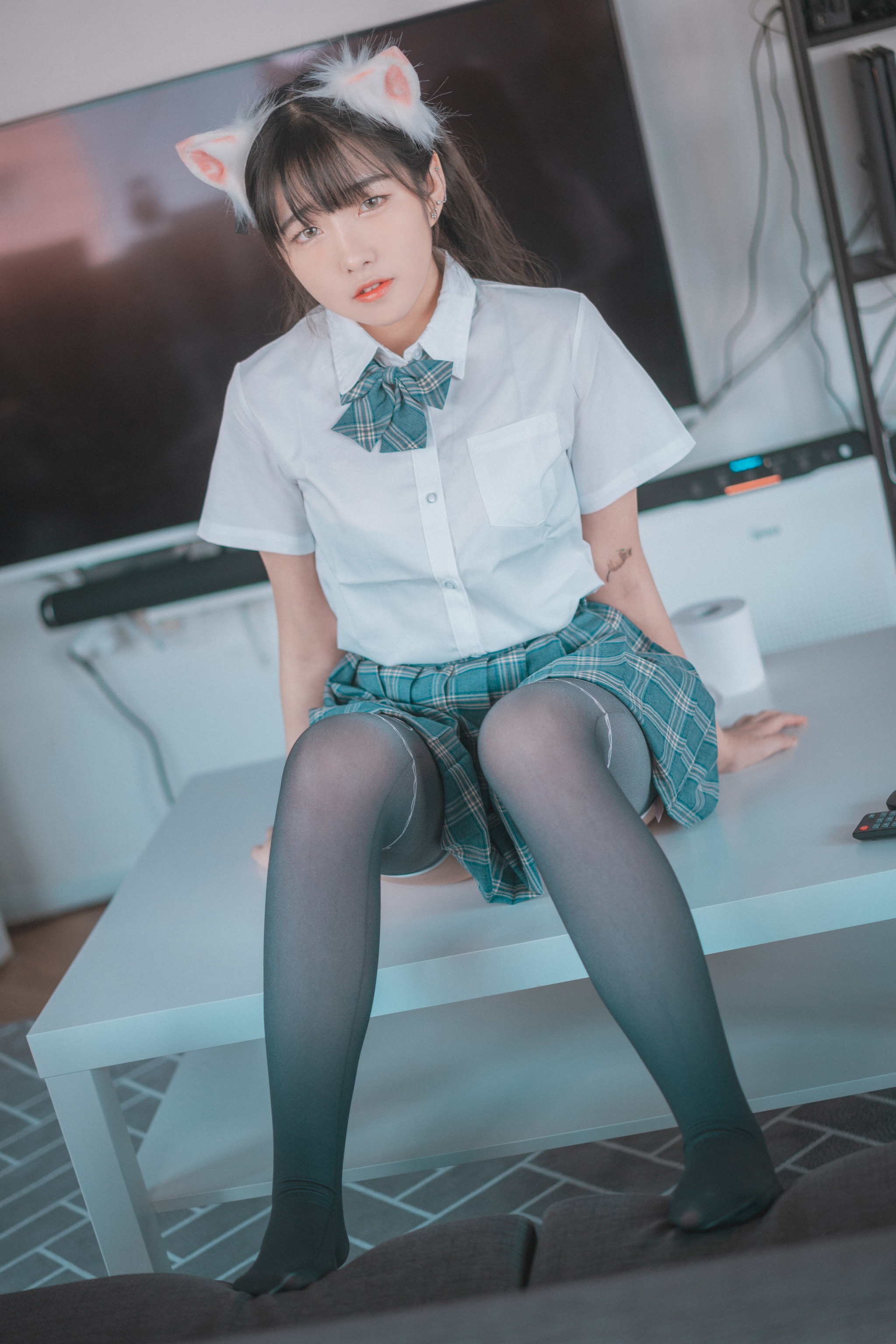 图片[1]-Sonson손손 – NO.002 Sonson(손손) Plug Me In[99P]-XikXak
